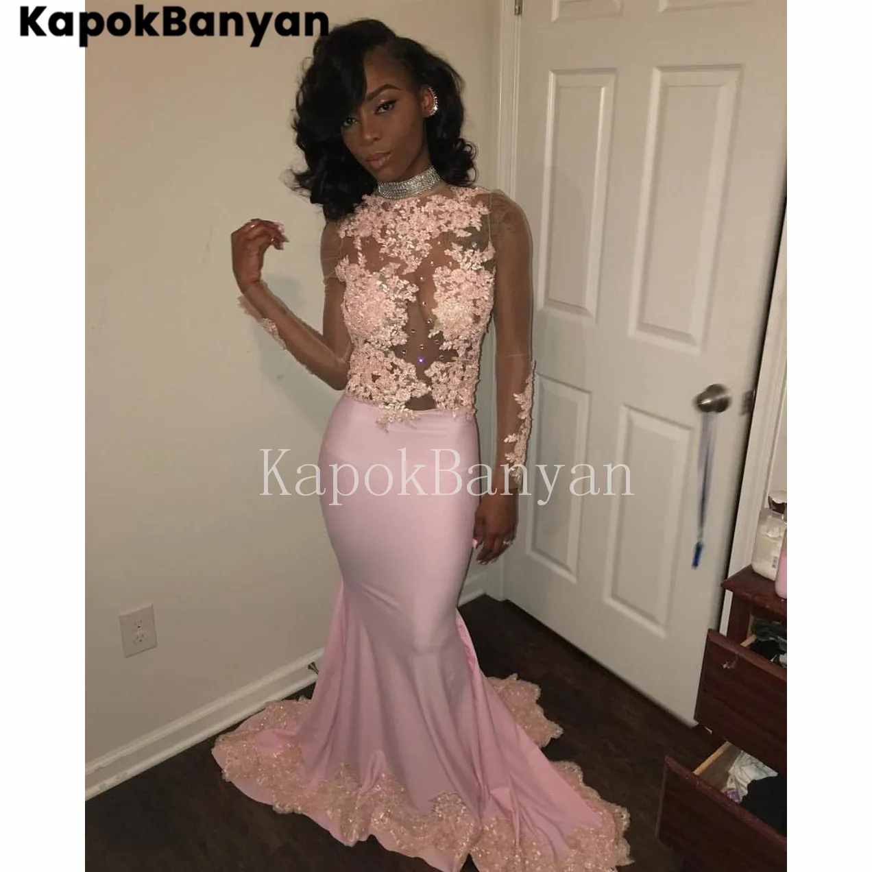 

С высокой горловиной Иллюзия чистая кружевное платье с аппликацией и длинными рукавами атласная Русалка платье для выпускного вечера Вече...