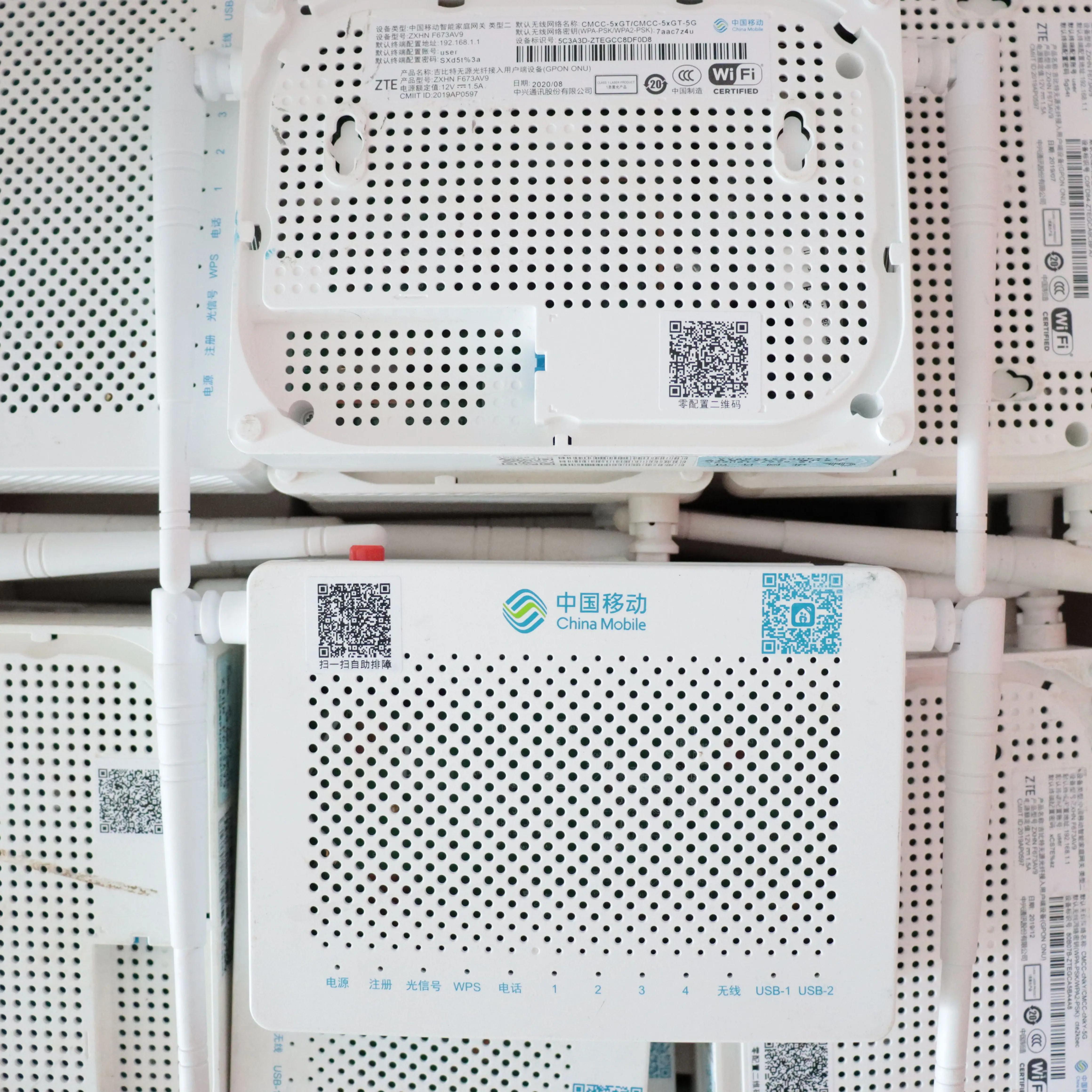 100% Оригинальный бывший в употреблении ONU F673AV9 двухдиапазонный 4ge + 1tel 2usb Ac 5g Wifi Ont Gpon