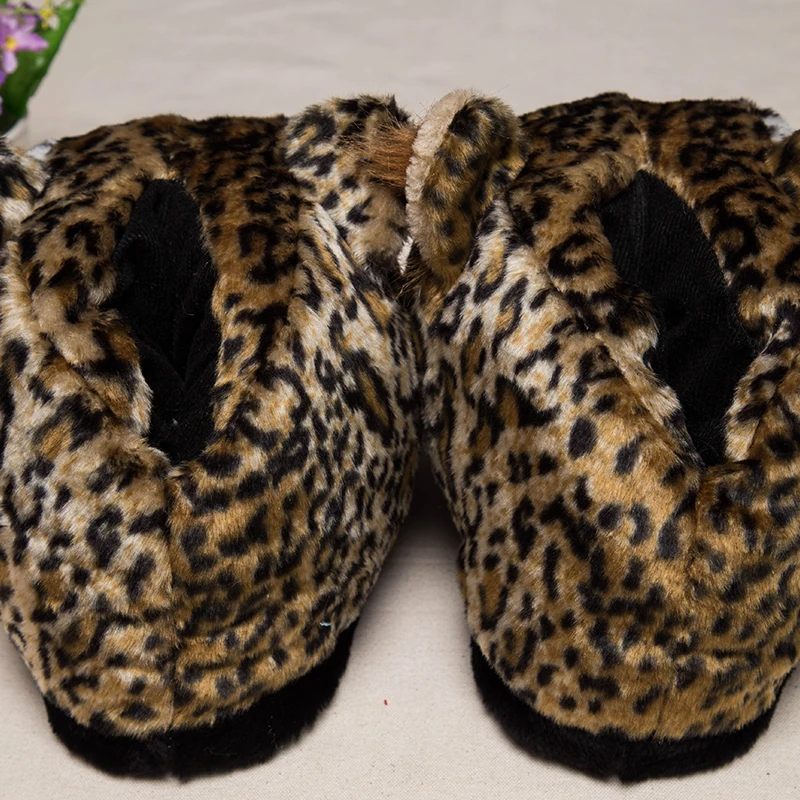 Тапочки домашние унисекс с рождественским гепардом для зимы | Обувь