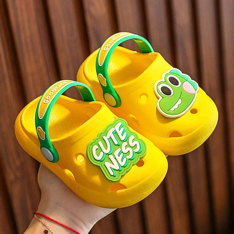 Сандалии Детские с дырками и мультяшным динозавром нескользящая Мягкая подошва