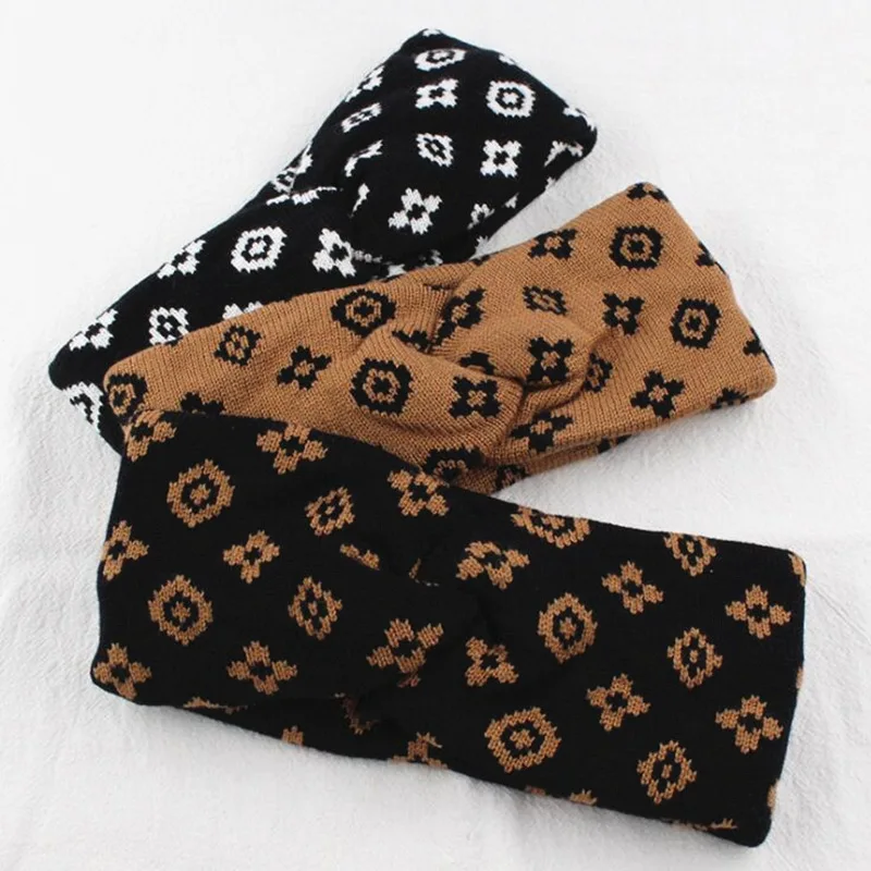 

New Handmade Retro Luxury Brand Warm Knitted Bandana Hair Accessories Elastic Hairband Winter Knotted Woolen Scrunchies Headband