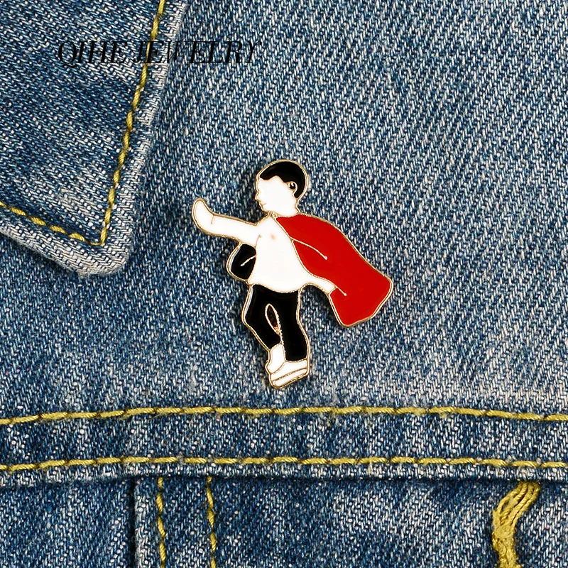 

MIX DESIGNS Cartoon Fashion Wearing Red Cloak Embraces Peter Pan Creative Oil Drop brooch Fashion Dashing Clothing Accessories