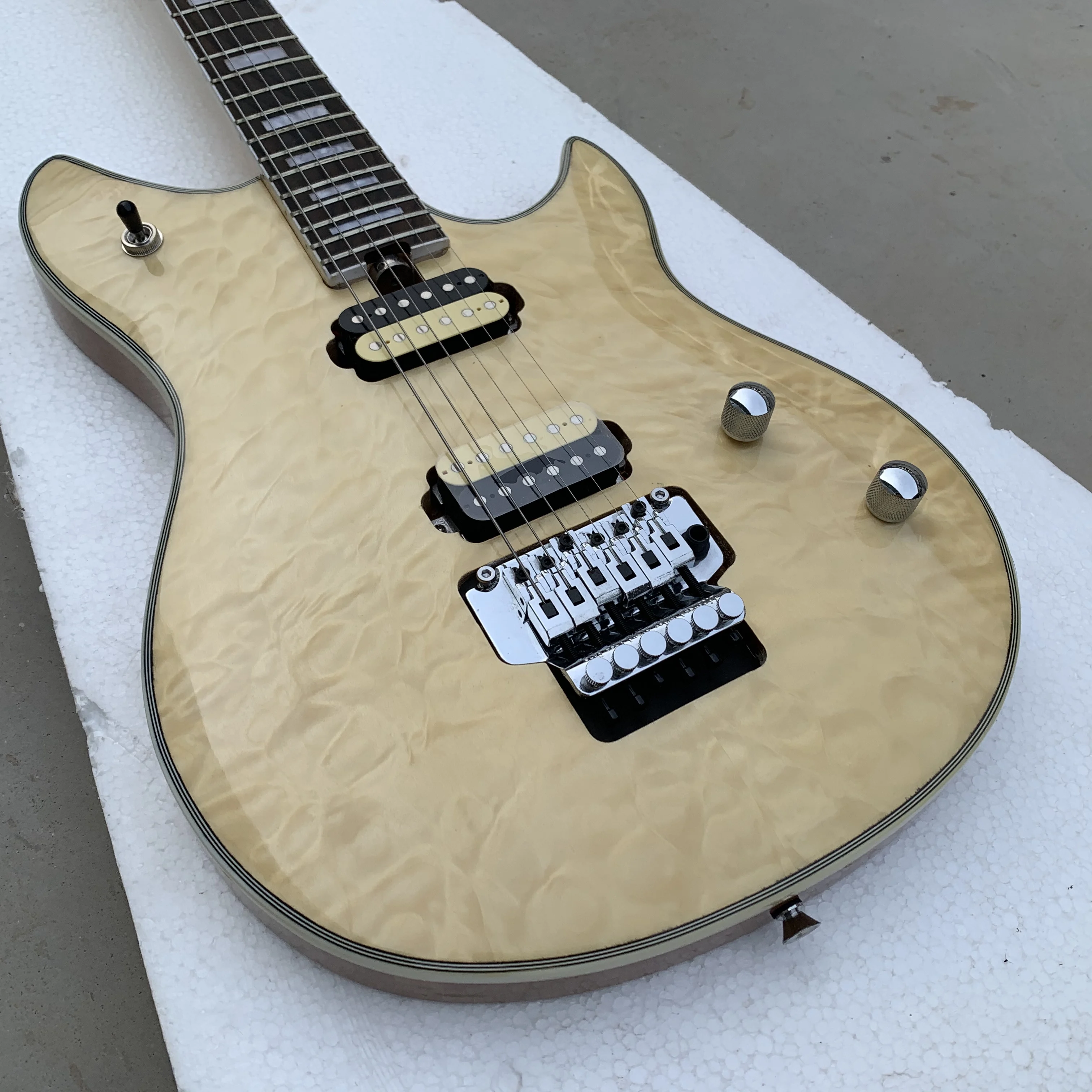 

Natural Ash Body Edward Van Halen Wolf Quilted Maple Top Electric Guitar Floyd Rose Tremolo Bridge, Whammy Bar, Gold Hardware