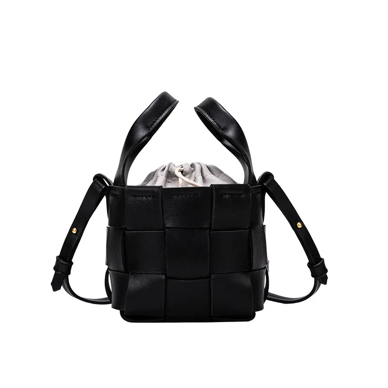 

2021 Mini Woven Bucket Bag Retro Wide Vegetable Basket Female Bag Lady Handbag Shoulder Diagonal Bag
