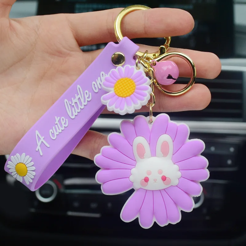 

Japan And South Korea Ins Small Daisy Keyrings Men And Women Fashion Keychain Cute Cartoon Bag Pendant Gift Key Chain