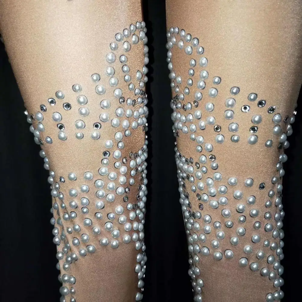 Сексуальный телесный комбинезон с жемчужинами облегающий боди в стразах певица