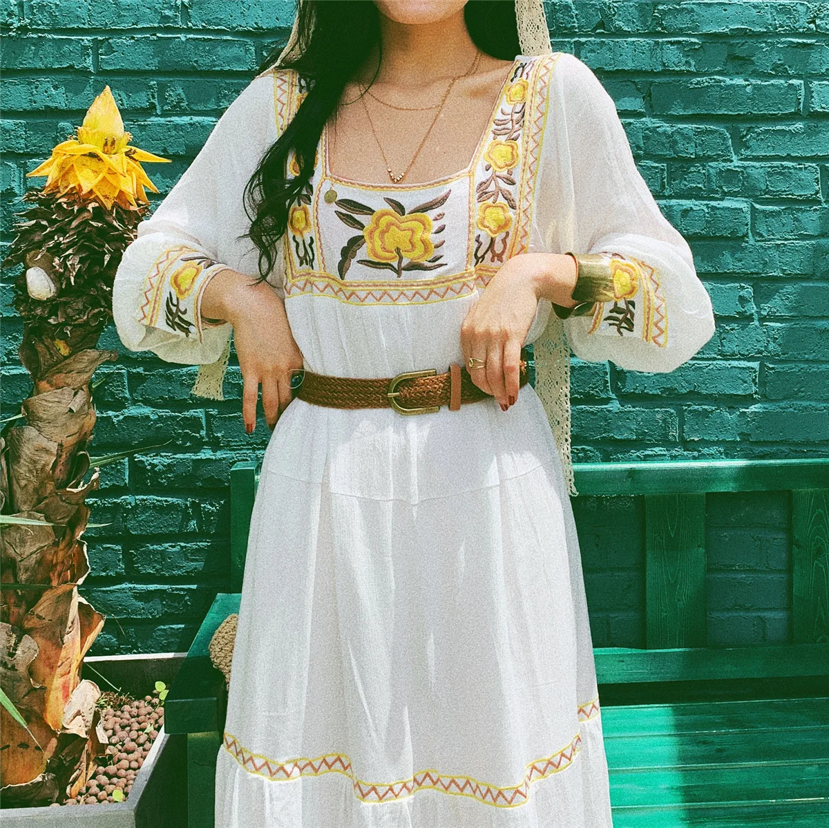 

2020 Bohemian Embroidery Flower Women Dress Embroidery Square Collar Long White Boho Beach Chic Holiday Long Sleeve Vestidos