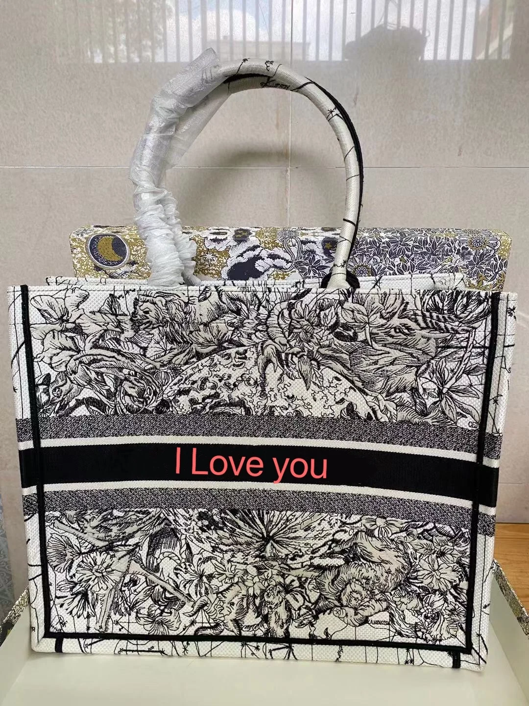 

Ladies handbag 2021 top embroidery designer luxury handbag fashion one-shoulder shopping bag designer handbags high quality