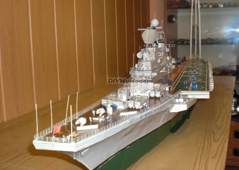 DIYMyModeI-portaaviones USS Novorossiysk, maqueta de transporte de papel modelo de la antigua Uni&oacute;n Rusa Kiev-1