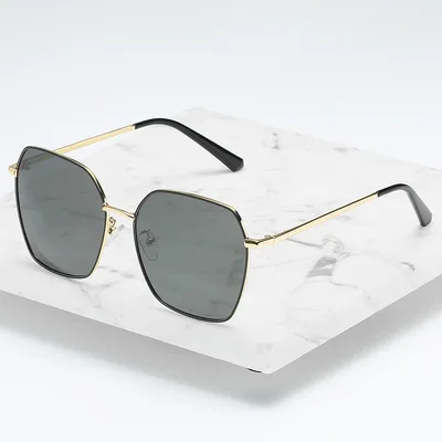 

Fashion Sunglasses For Couples Fashion Personality Sunglasses Street Metal Joker Retro European And American 2021 New Style