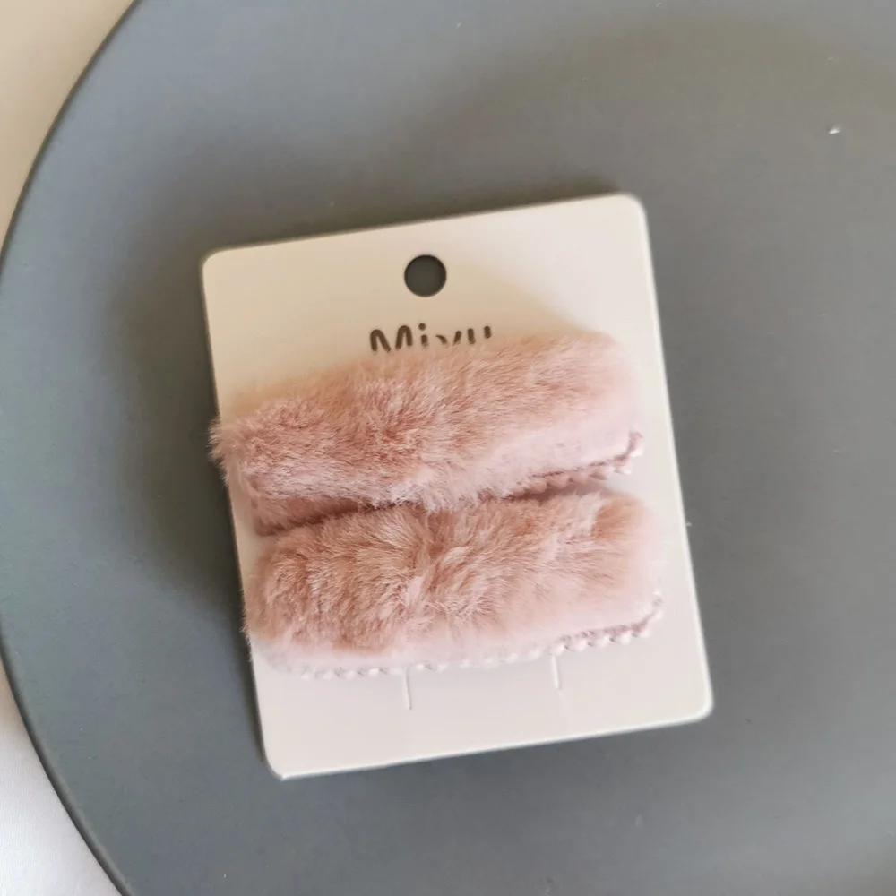 

2Pcs/Set Winter Plush Square Hairpins Candy Color Faux Fur Hair Clip Barrettes Kids Headwear Fashion Hair Accessories For Girls