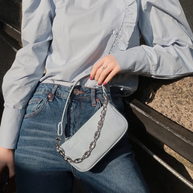 Сумка крокодиловая женская маленькая квадратная сумочка на плечо мессенджер