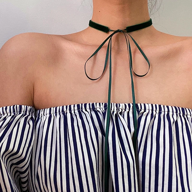 Чокер Vogallery Женский, вельветовый, черного цвета, с бантом, на шнуровке