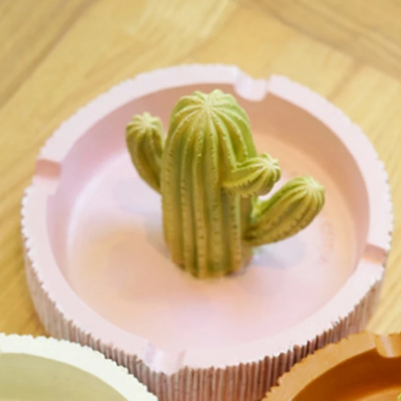 

GEEKFUN Cactus Cigarette Ashtray Container Resin Craft Green Plant Simulation Cactus Shape Creative Gift Home Decoration
