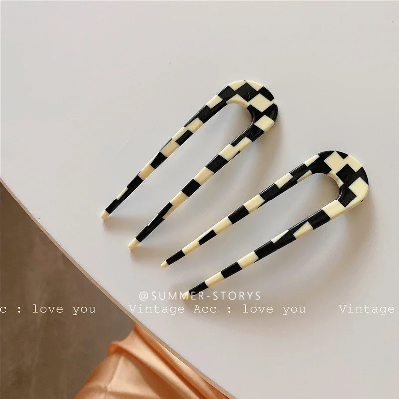 

Vintage Black And White Semicircular Acetate Gripper Hair Clips for Women Girls Trendy Hair Accessories Hair Style Make