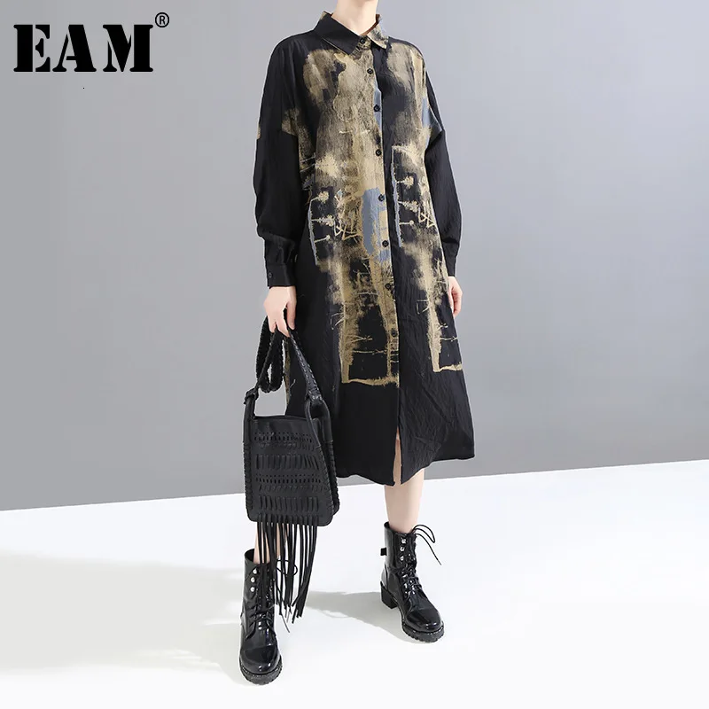 Женское платье с принтом EAM черное свободного покроя длинными рукавами и