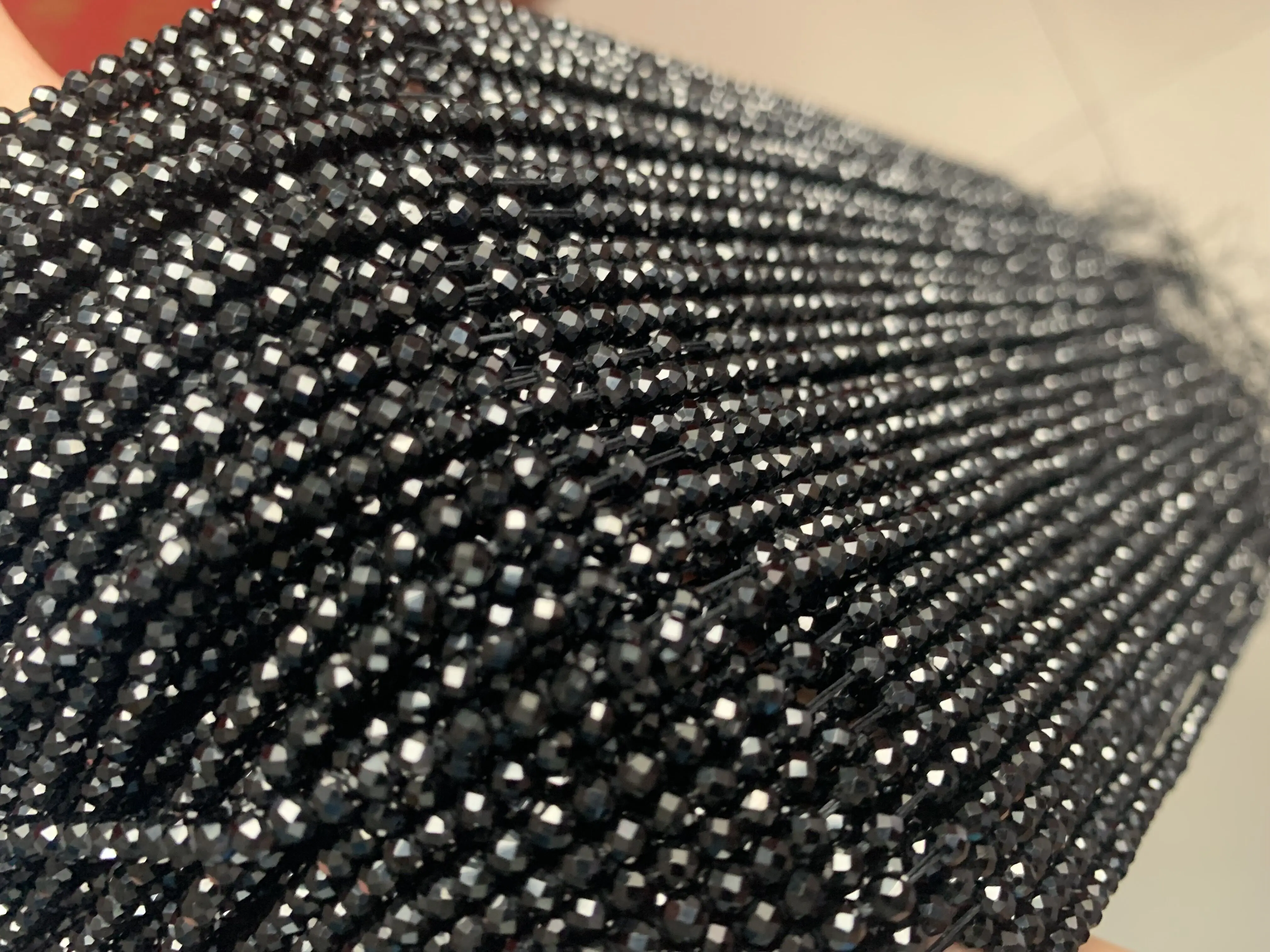 

Натуральные черные шпинелевые круглые бусины Pirmiana, 50 струн в комплекте, для изготовления ювелирных изделий