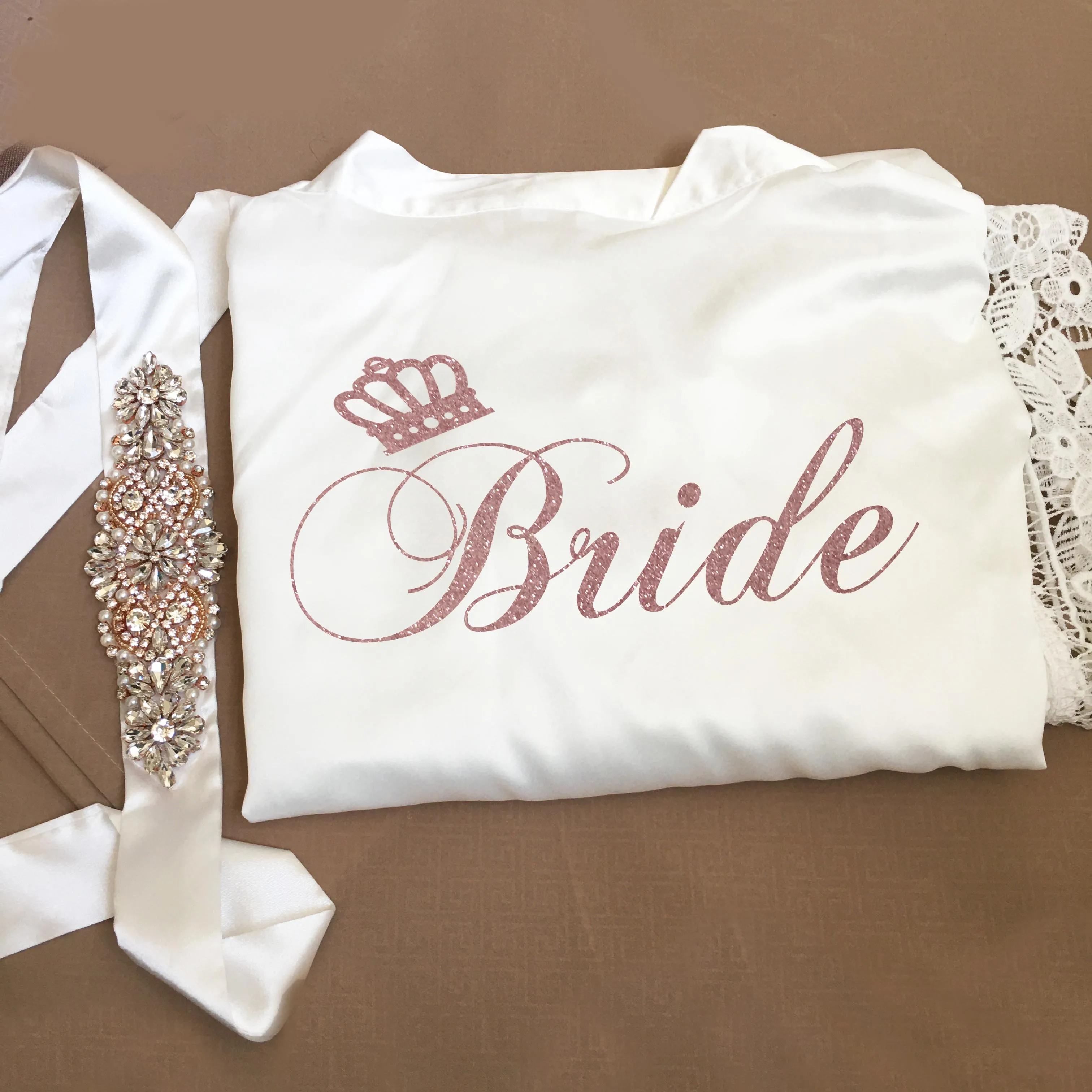 Халат-кимоно атласный Свадебный модель с именем под заказ для невесты подружки