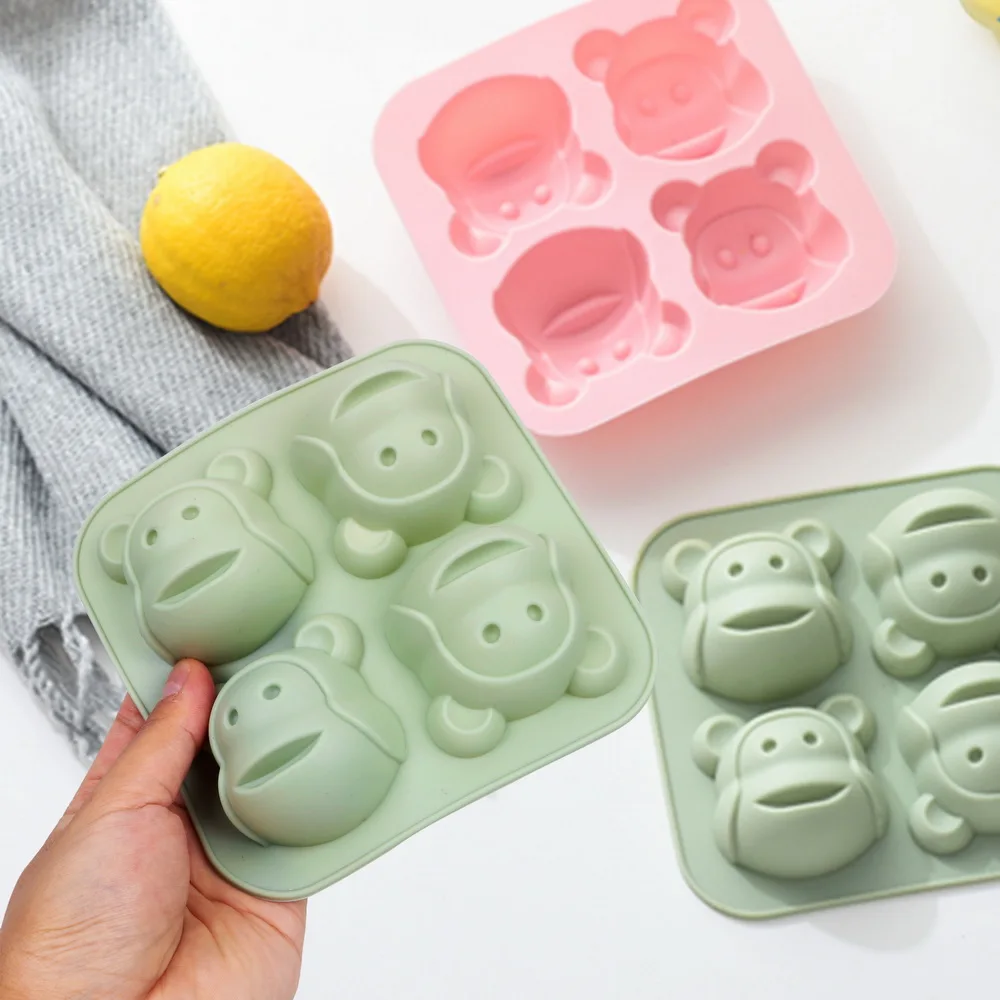 Кухонные принадлежности инструменты для приготовления пищи четыре симпатичных