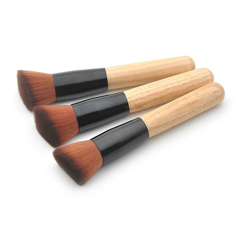 Кисть для макияжа с деревянной ручкой блендер плоским верхом и полным покрытием