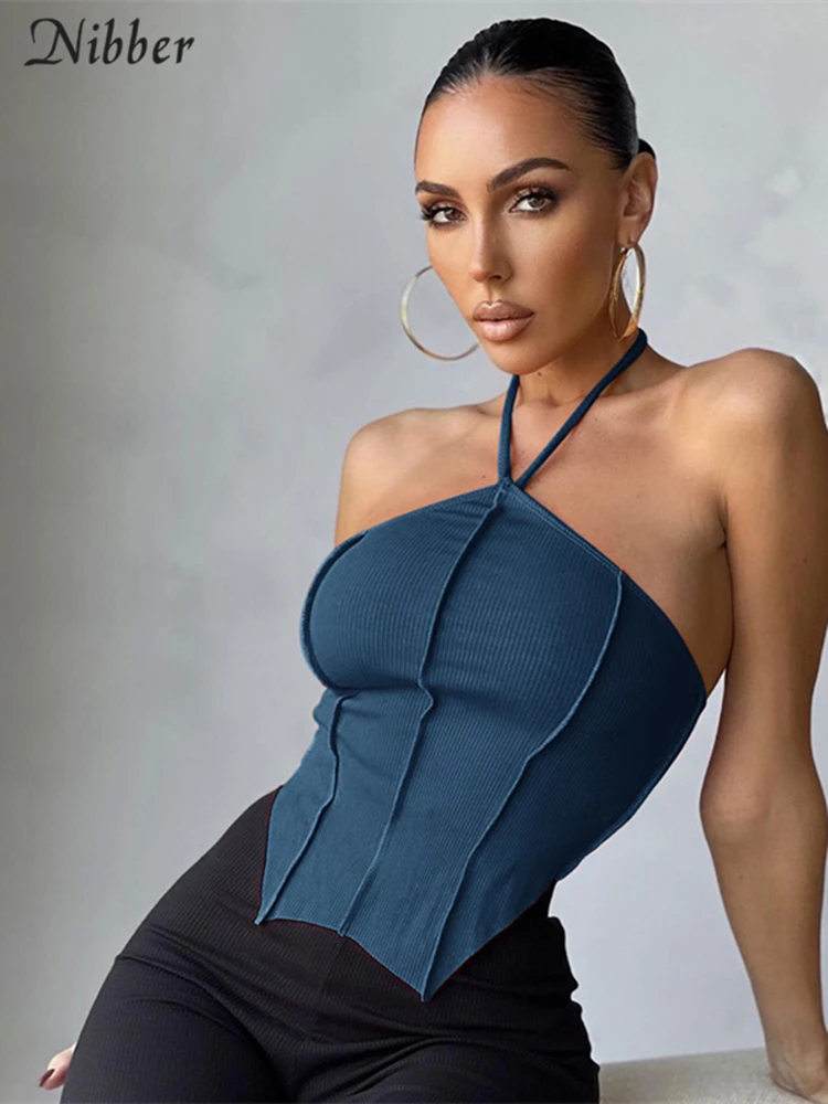 Пикантная однотонная майка Nibber без рукавов с воротником хомутиком дизайнерский