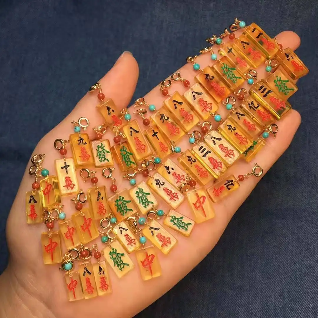 

44pcs/lot Wholesale luxe sieraden natural amber pendants Ancient Chinese Mahjong Characters Hundred matching accessories