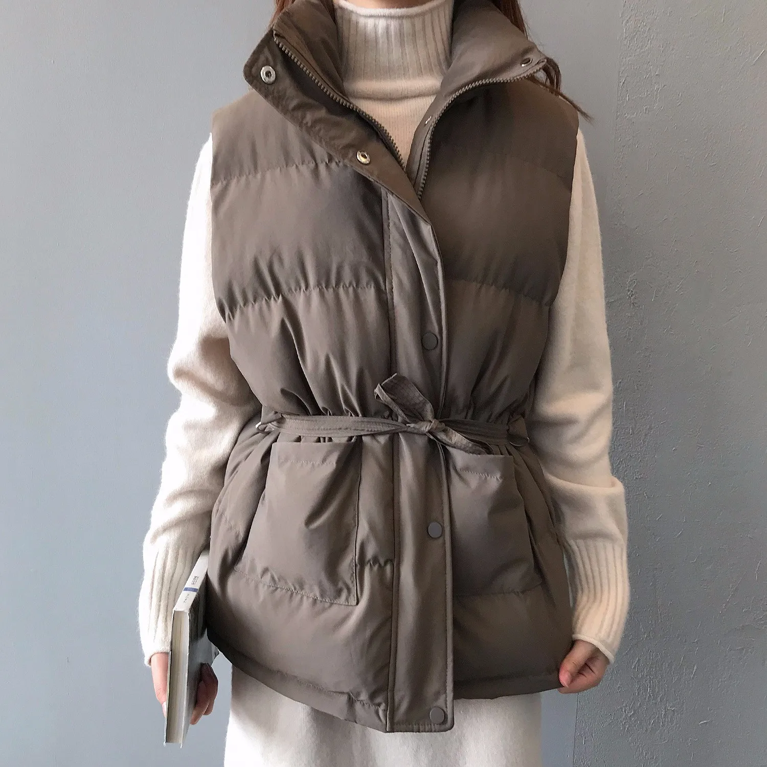 

New Arrivals Winter Women Vest Sleeveless Jacket Stand Collar Belt Puffer Outwear Warm Loose Cotton Padded Down Veste 2021