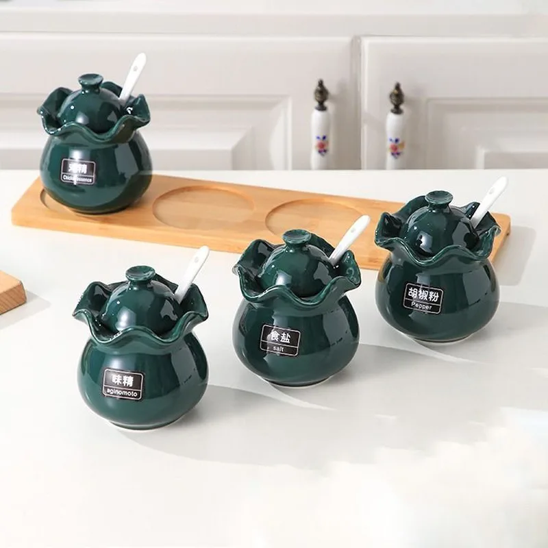 

Ceramic Seasoning Box Kitchen Seasoning Salt Shaker MSG Seasoning Bottle Receiving Seasoning Bottle Household Seasoning Pot Set
