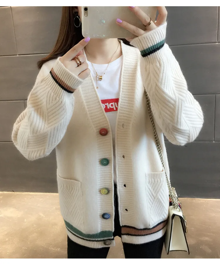 

Knit sweater sweater coat women's autumn and winter 2020 new fashion loose V-neck wild lazy style color matching top trend