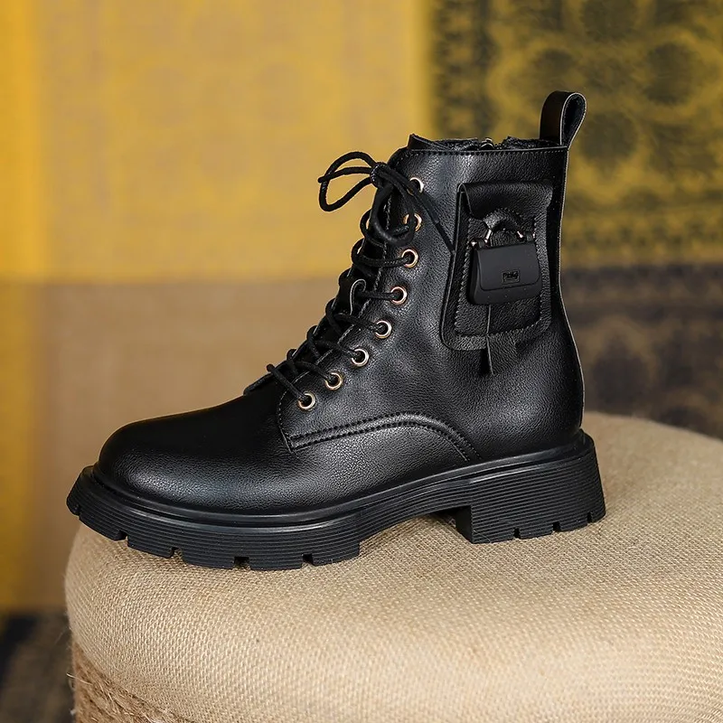 

Martin Boots Women's Autumn/winter 2021 New Short Tube Tide Ins Single Boots With British Style Black Platform Boots.