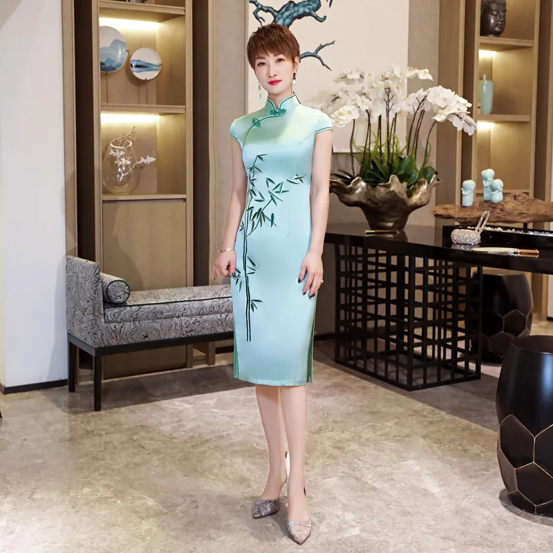 

Women Classic Bamboo Embroidery Cheongsam Ladies Evening Dress Traditional Vintage Mandarin Collar Satin Qipao