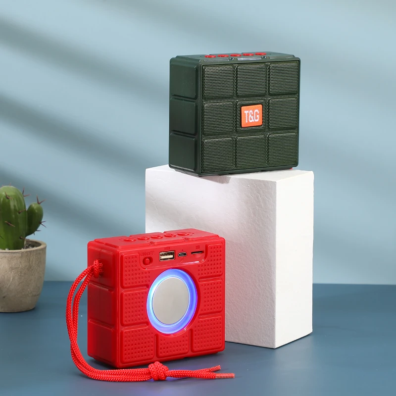 

Outdoor Portable Bluetooth Speaker Square LED Light Wireless Bass Waterproof Mini Speakers Subwoofer Stereo Loudspeaker