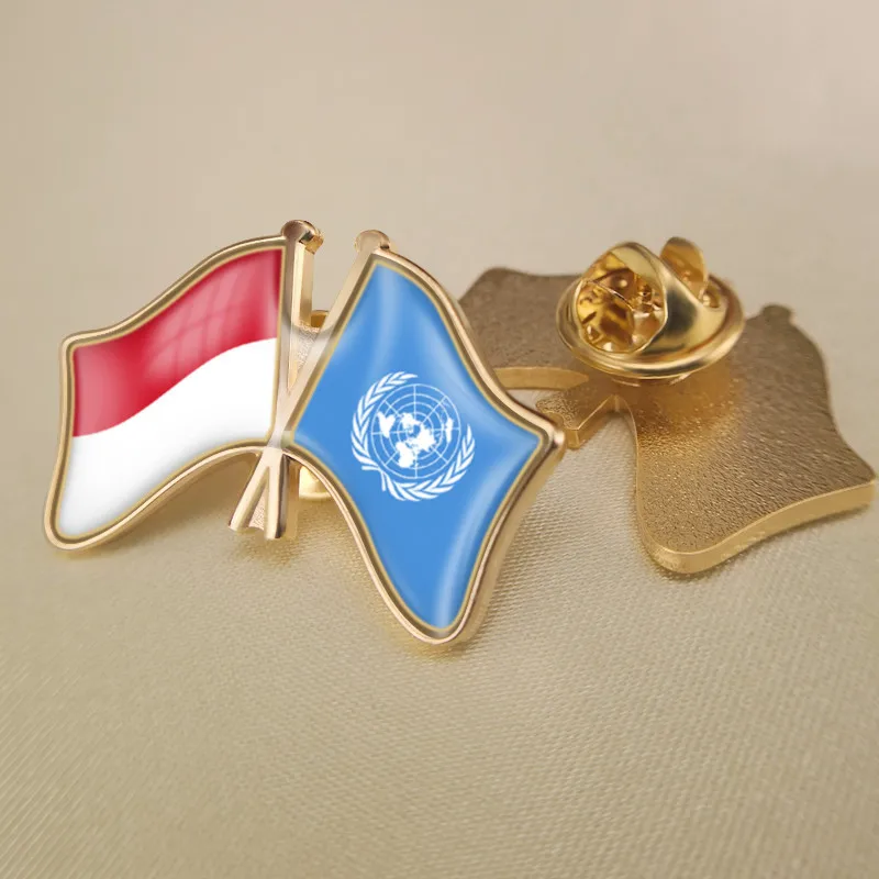 Европейский и индонезийский стиль брошь в виде двух соединенных элементов |