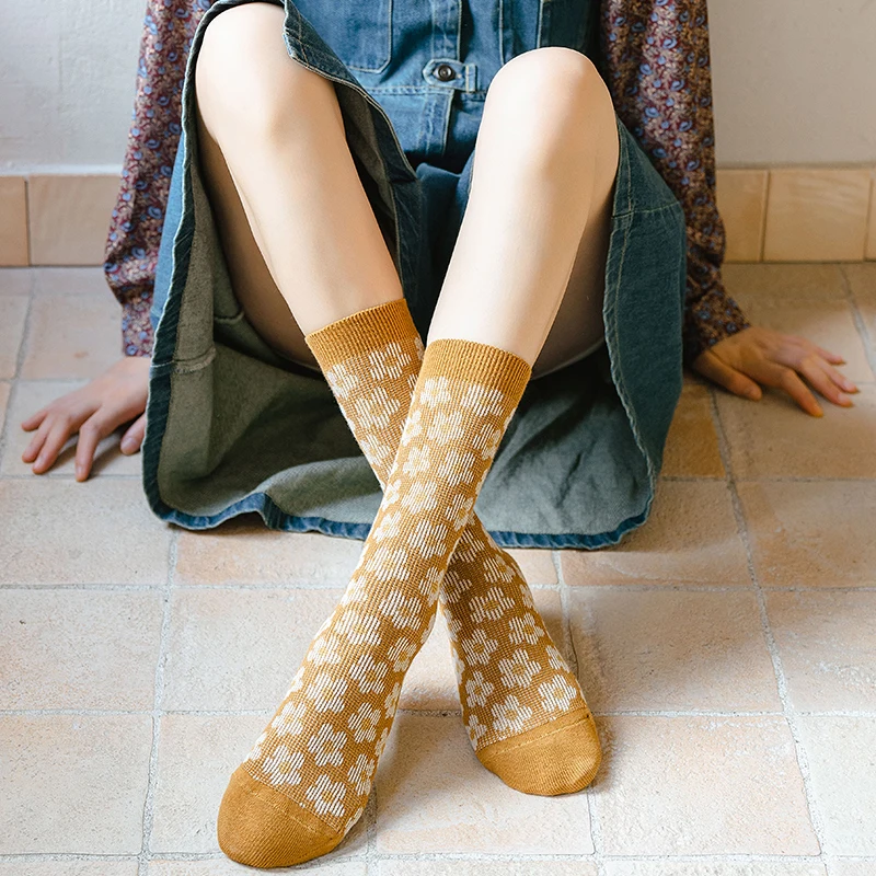 Зимние осенние теплые вязаные женские длинные носки с цветами хлопковые модные