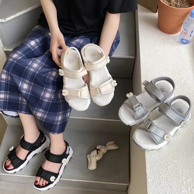 

Summer 2020 new thick bottom increased breathable mesh small daisy sandals female Velcro sports beach shoes X280