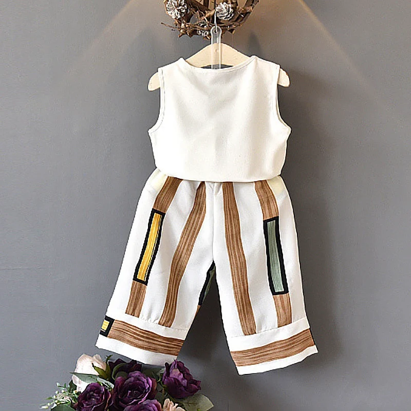 Комплекты одежды для девочек Новая летняя модная дизайнерская футболка без