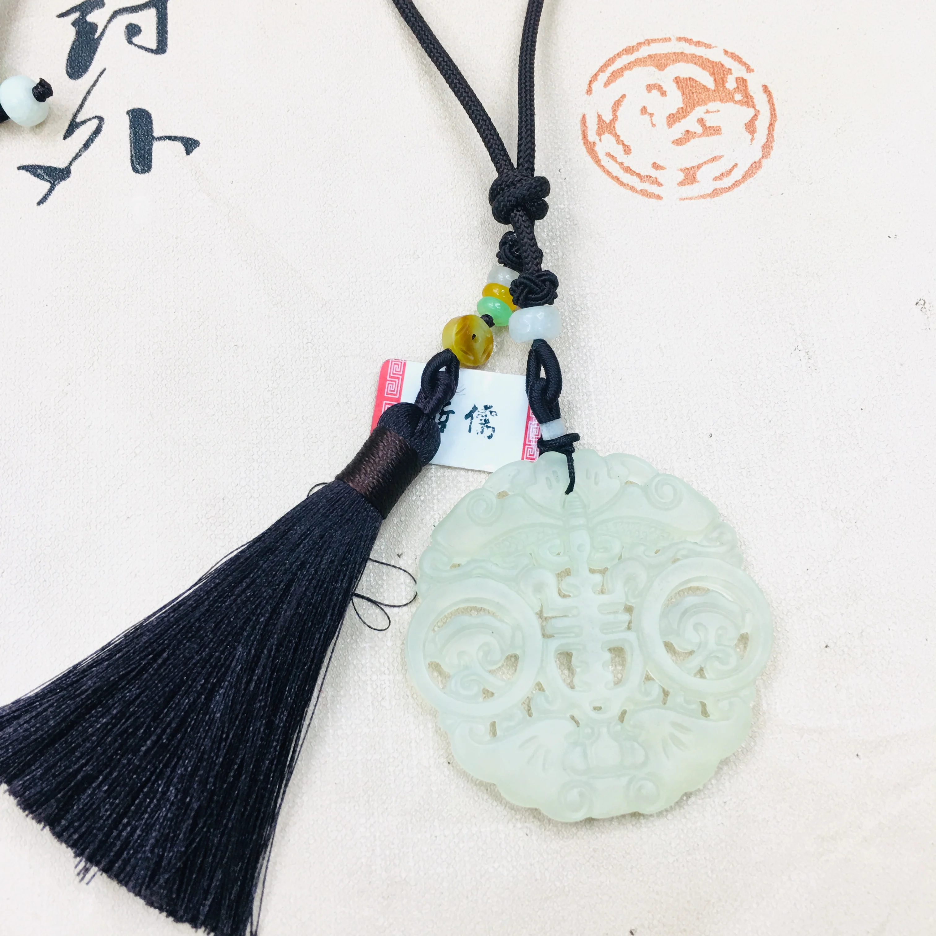 Zheru натуральный нефрит Резные ледяное дно полые ретро цветок кулон с кисточкой