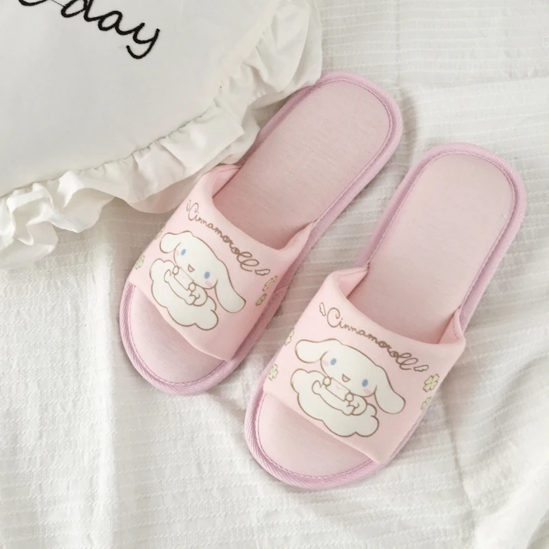 Новинка 2019 домашние тапочки Sumikko guurashi домашняя обувь для влюбленных из