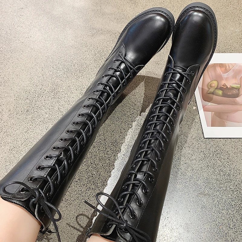 

Женские сапоги до колена, черные или бежевые сапоги из искусственной кожи на низком каблуке, с перекрестной шнуровкой