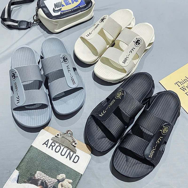 

Summer Outdoor Slippers Men Trend Non-Slip Outer Wear Beach Sandals And Slippers All-Match Youth Thick-Soled Open-Toed Slippers