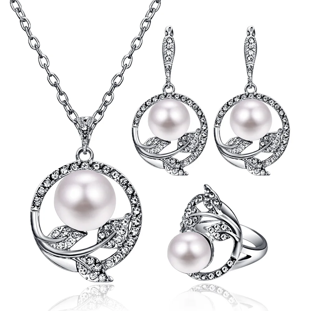 

CASHOU31 Leaf-shaped flower necklace pearl necklace earrings ring three-piece set