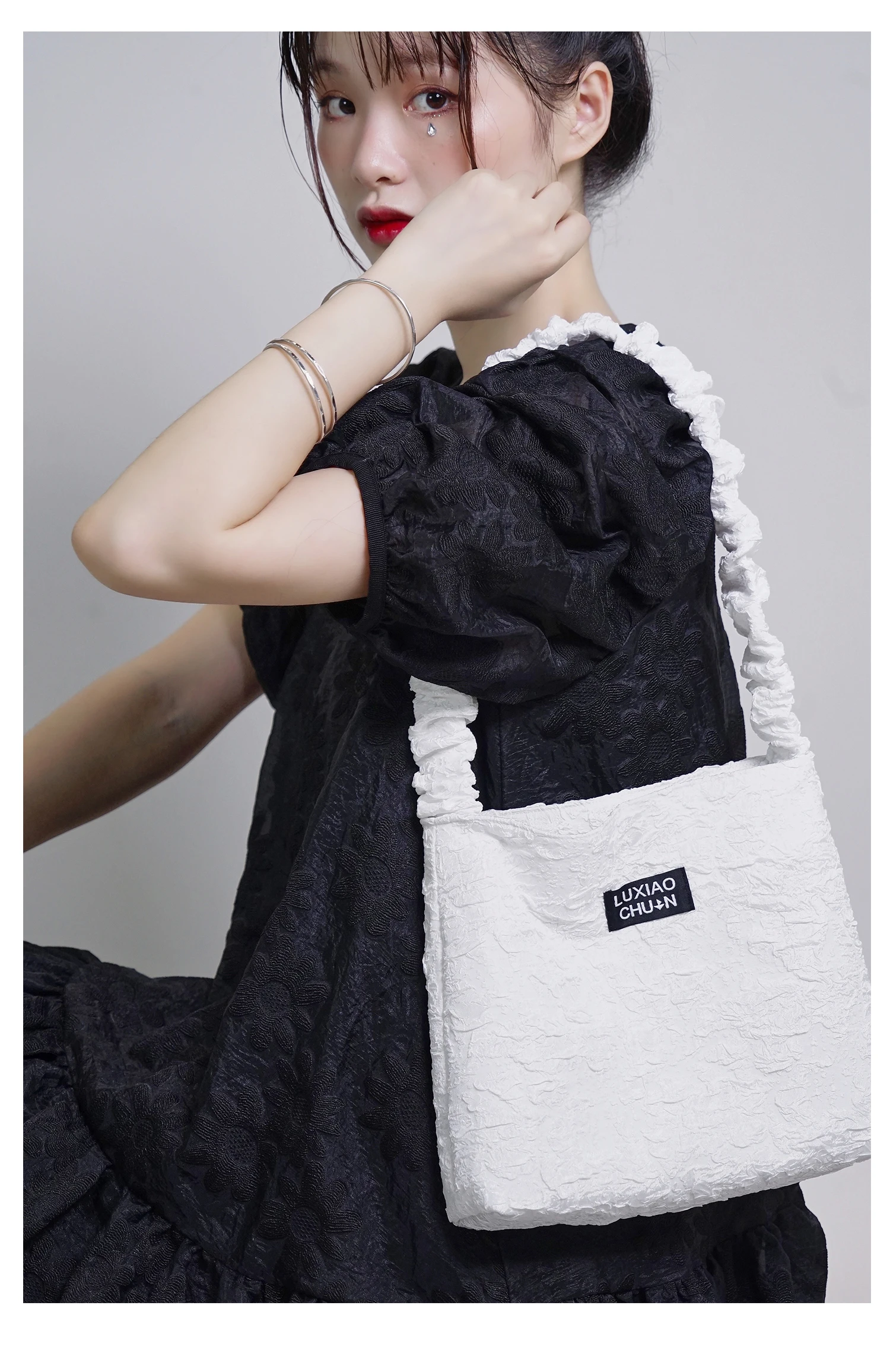 

New Women Purses and Tote Handbags 2021 Fashion Ruched Design Eco Friendly Shoulder Bag Lightweight Crossbody Bag for Travel