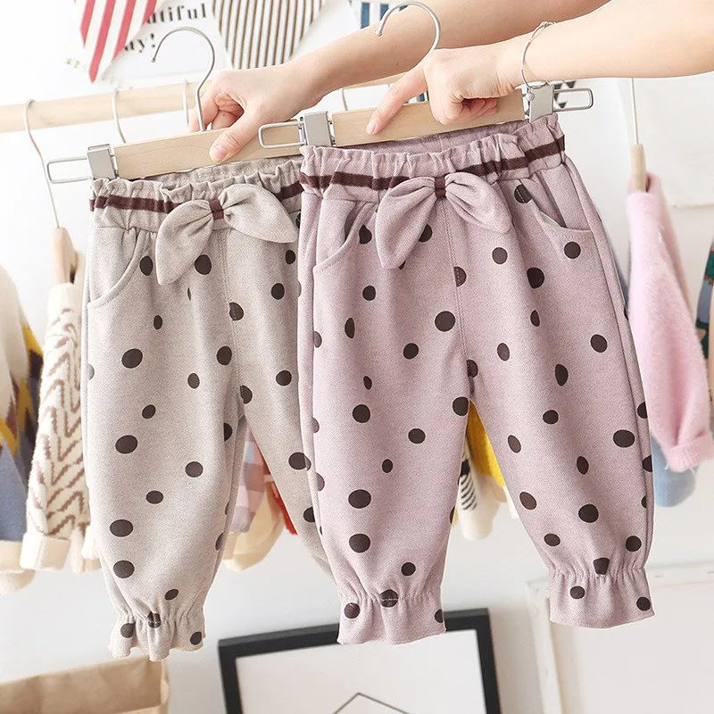 Осенне зимние бархатные штаны в горошек с бантом для маленьких девочек 2019 г.