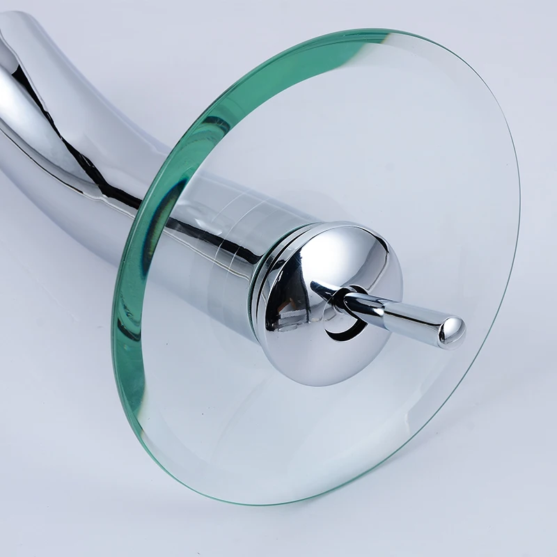 Грибовидный стеклянный водопадный кран с длинным горлом. Прозрачный