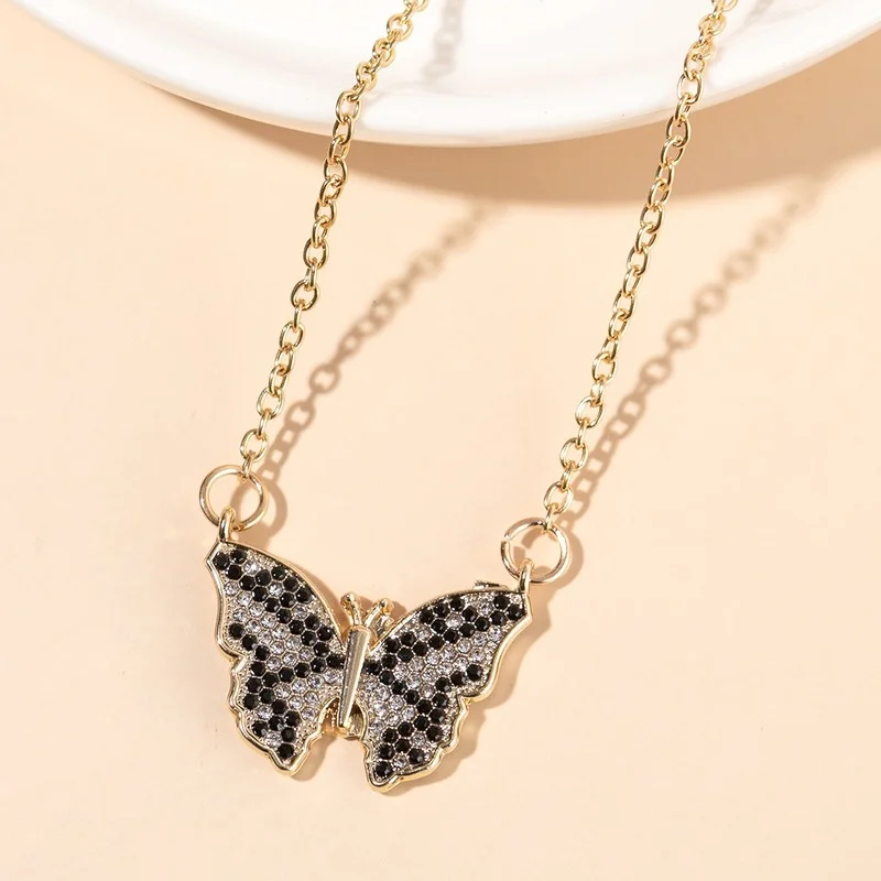

New Cute Butterfly Necklaces Pendants Silver Color Cubic Zirconia Jewelry Chain Necklace for Women Party Jewelry Gift