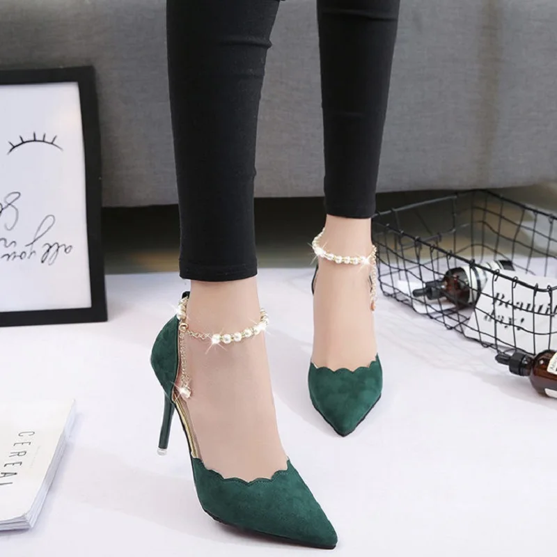 

2021 spring new stiletto heel sexy banquet dress female sandals word pearl chain shallow mouth frosted leather pointed shoes