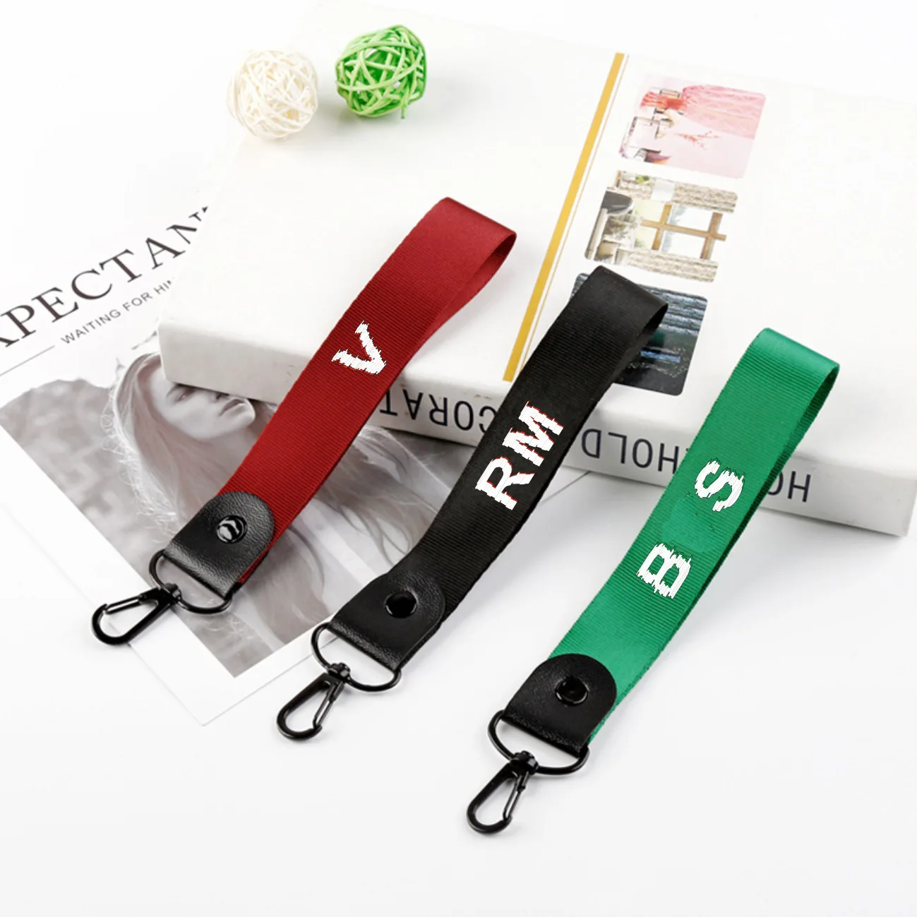 

3QQBTS Bulletproof Youth Group Shake word name strip keychain mobile phone rope lanyard with the same peripheral