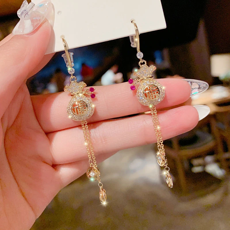 

Long Gold Chinese Style Wallet Earrings 2022 New High-end Tassel Earrings Trend Retro Party Accessories Ladies Gift Jewelry