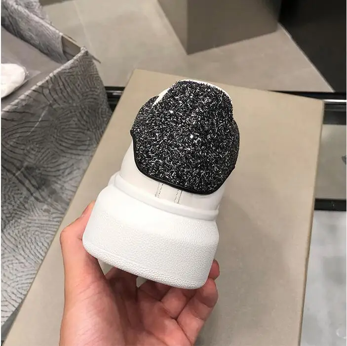 Новая женская кожаная повседневная обувь Розовые дизайнерские одежда для