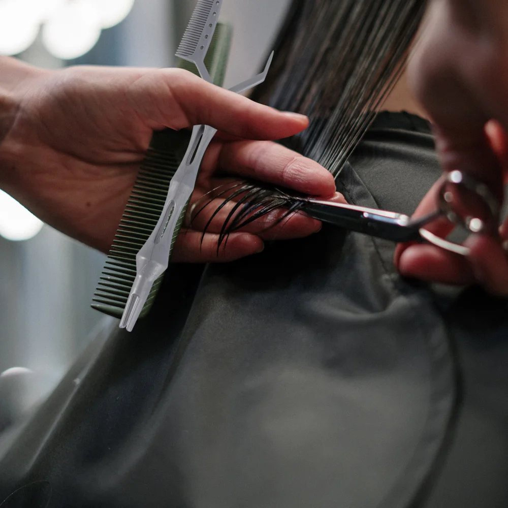 

1PC Plastic Hair Dyeing Locator Hair Positioning Comb Hair Salon Supply (Gray)